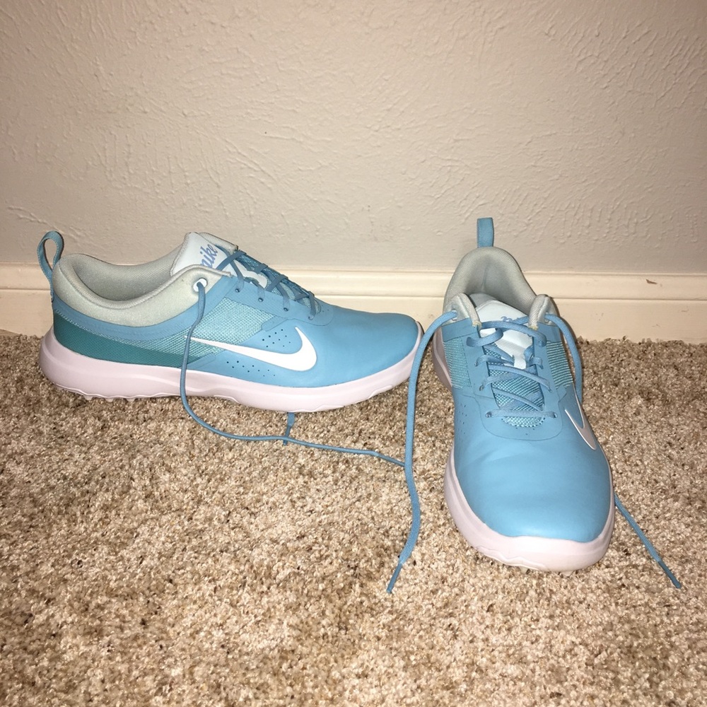 WOMEN’S GOLF SHOES